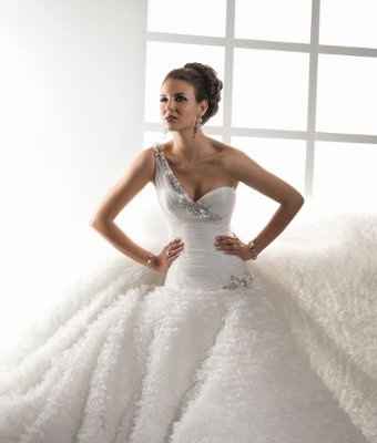 Wednesday fun... dress models... what the eff?