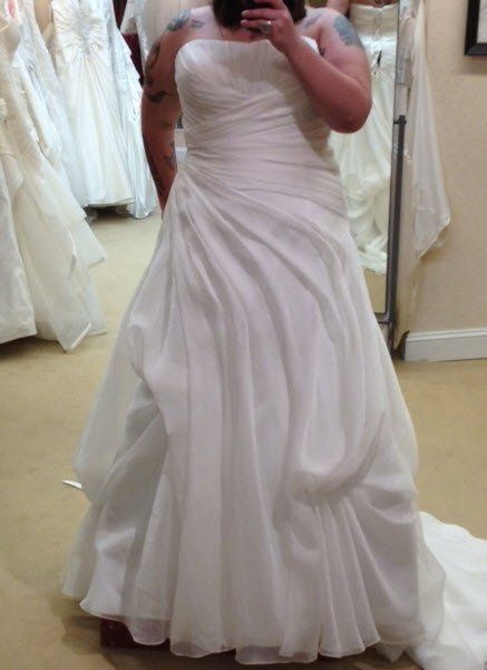 what does your wedding dress look like?!?!?