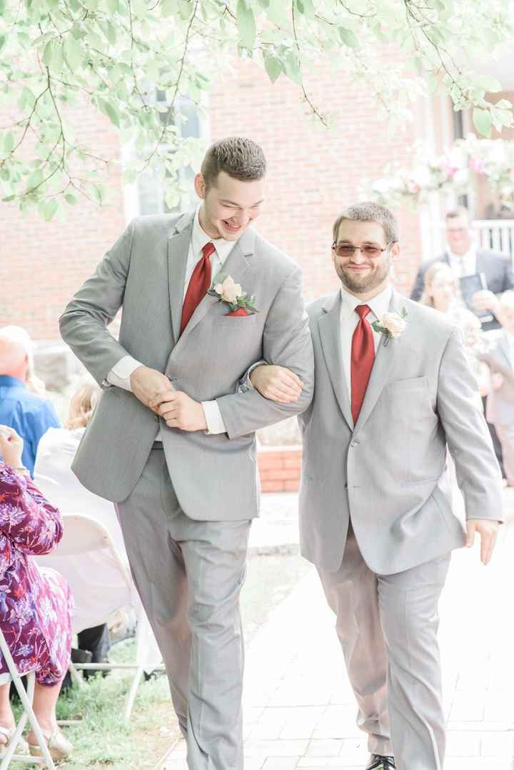 his groomsmen KILL me they're so funny!!!! 