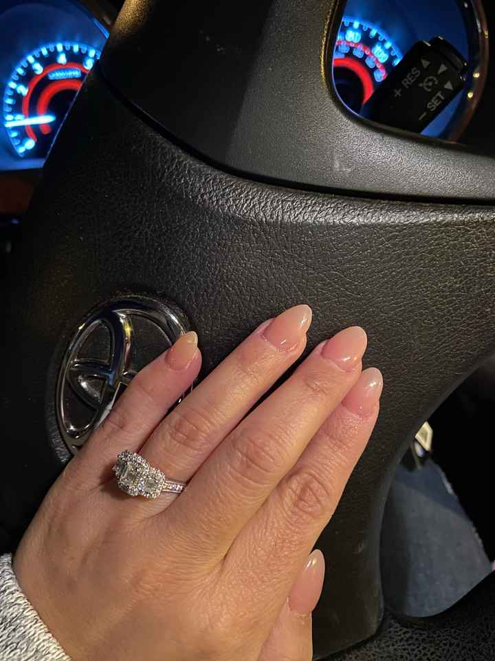 Brides of 2022! Show us your ring! - 1