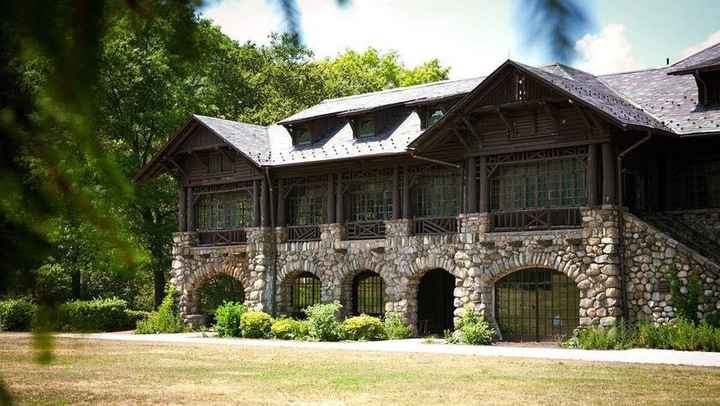 Finally booked our venue!!