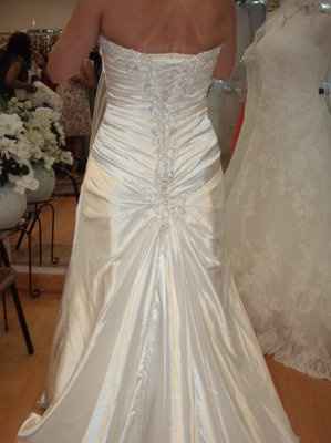 Really wanting help to locate this dress!!