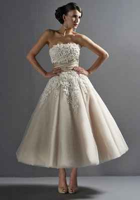 SWR: similar dresses