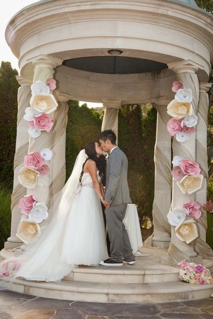Giant Paper Flowers - Honest Opinions Please
