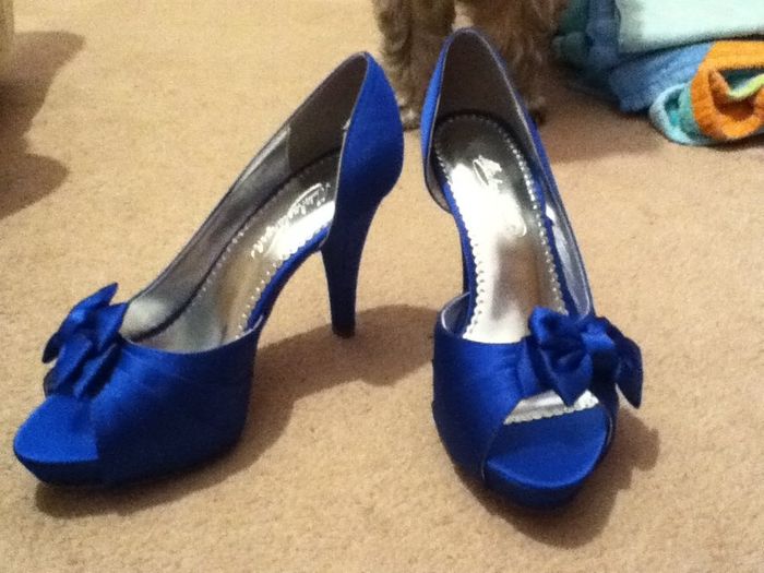 FEAST YER EYES...more shoes