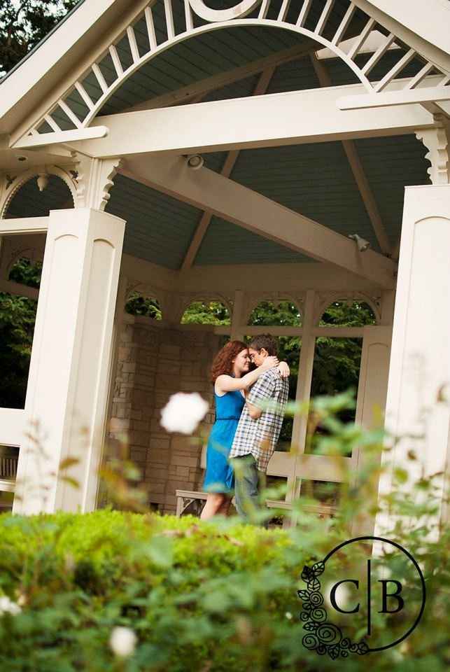 Engagement Picture Poses