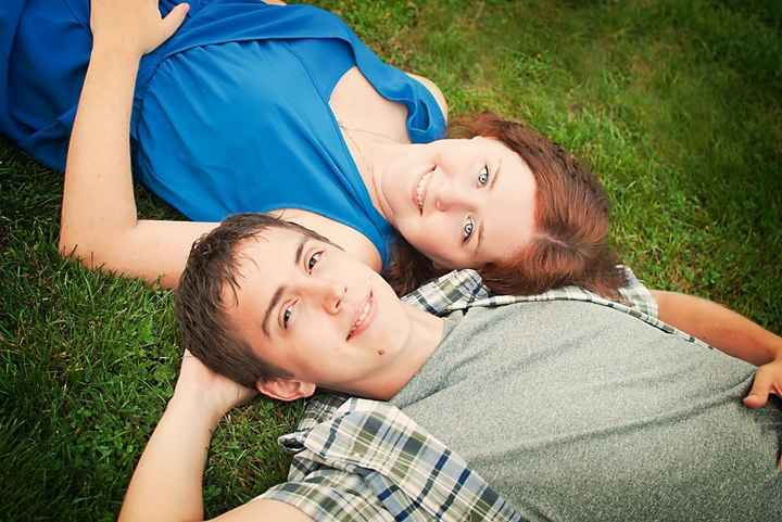 Engagement Picture Poses