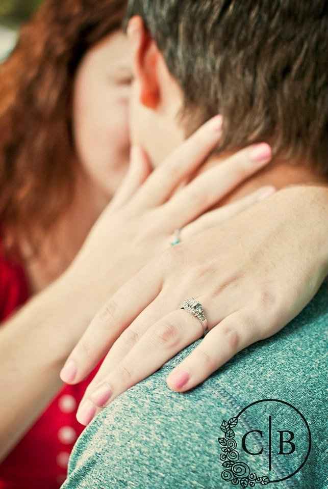 Engagement Picture Poses