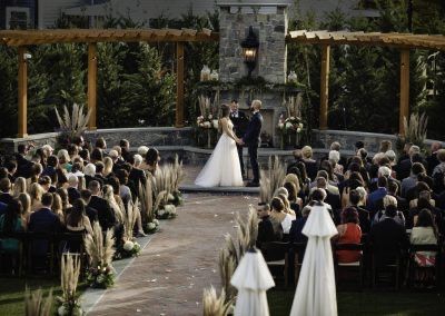 Alternative wedding parting position during ceremony 2
