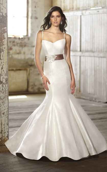 Opinions Please...I'm starting to dislike my dress :(   Pics*