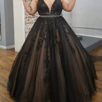 Wedding Dress - White or Colorful? - 1