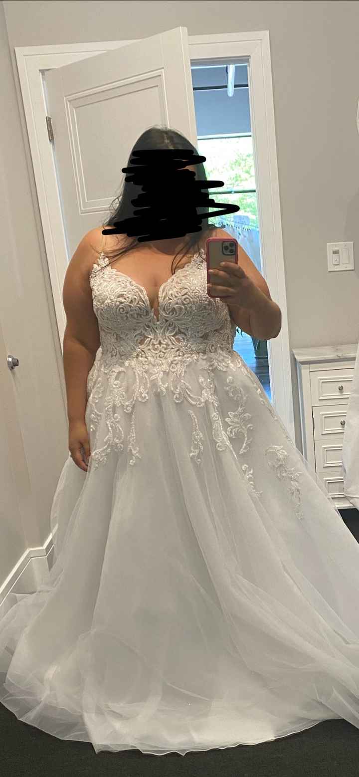 Curvy chicks, show me your dress! - 1