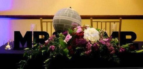 Please share your guestbook & gift table decor! 2