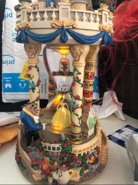 Asking wedding guests to return missing items etiquette 2