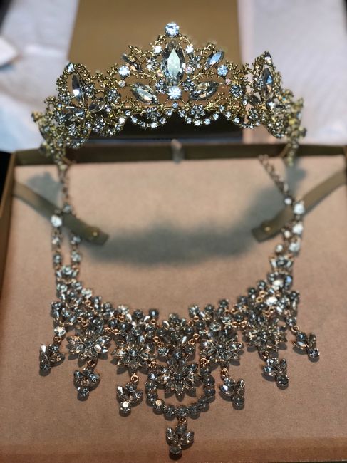 What type of jewelry did you wear/are you wearing  ? 2