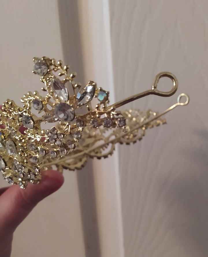 How to pin in a tiara? - 2