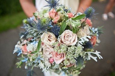 Bride's Bouquet... Inspiration?? And show YOURS off!! :D