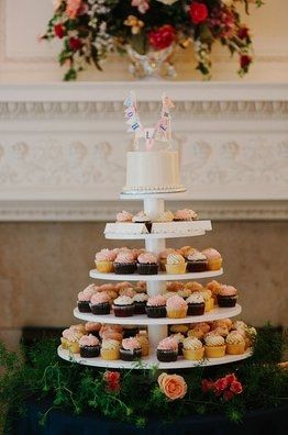 cake/cupcakes