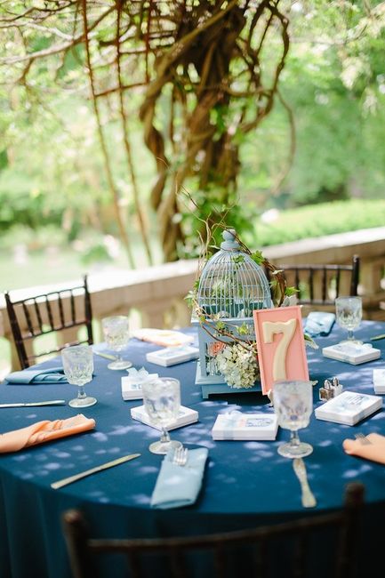 Centerpiece ideas for vintage garden theme.