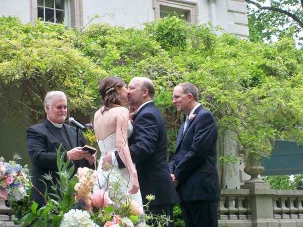 Sneak peak professional photos from our 5/5 wedding! (Updated on Page 5 with more ceremony photos)