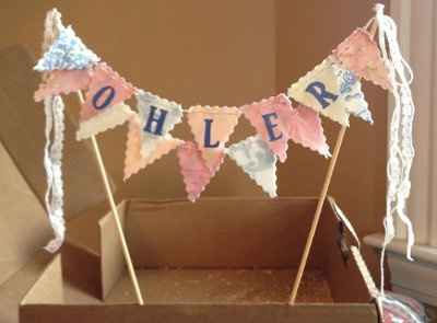 Cake Topper - Lace or No Lace?