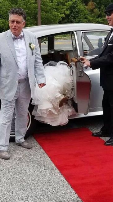 😂🤣😂  This qualifies as my funniest picture ever!   Feet in the air trying to maneuver getting into t
