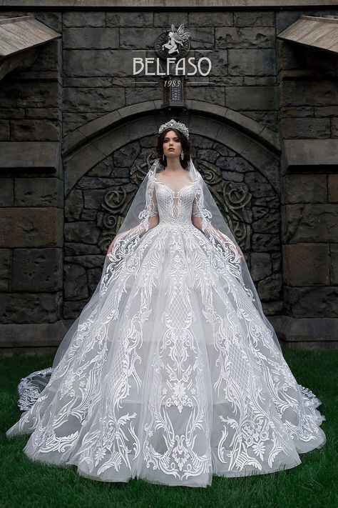 Is a red dress too much ? - 1