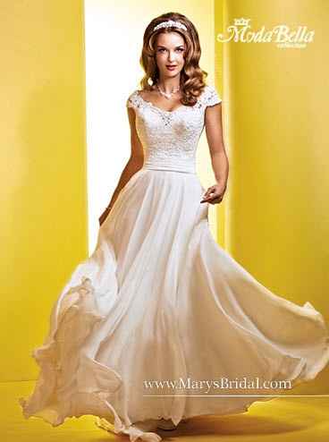 Beach wedding brides!