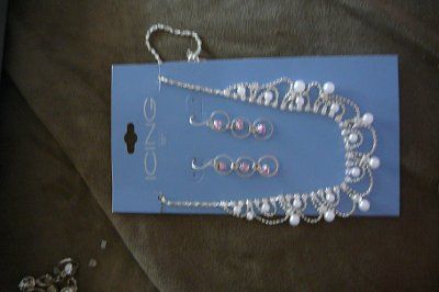 Colored Bridal Jewelry... who's doing this? *PICS*