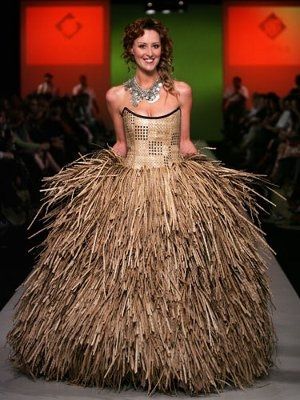 Got some bad pics of dresses?