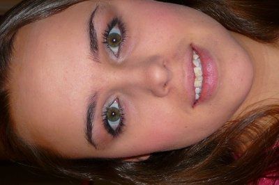Make up artist or DIY?