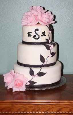 Wedding cakes... *PICS*