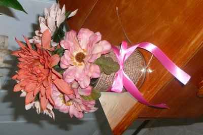Possible addition to my centerpieces.. what do you think? *PICS* *UPDATE in comments*