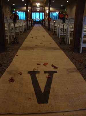Re-thinking my burlap runner..