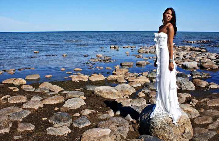 Beach wedding dresses ?