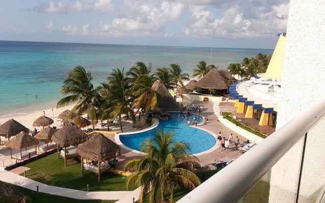 Secrets Aura in Cozumel