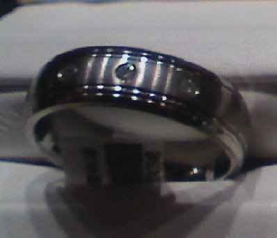 Hey Girls! What does your husband-to-be's wedding ring look like?