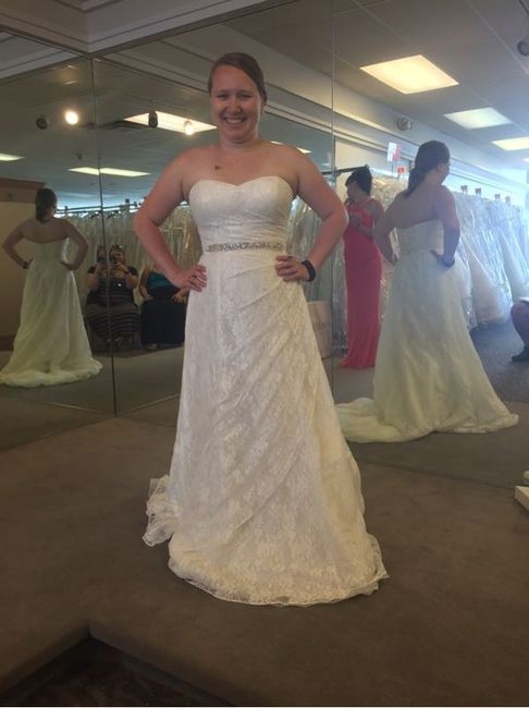 I found my dress ! So happy