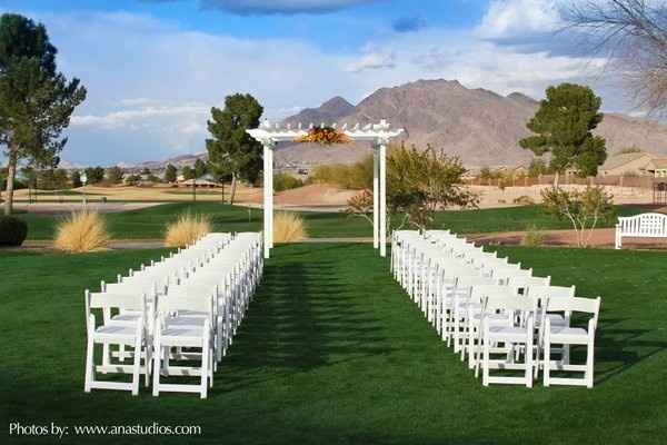 Where are you get married?  Show us a pic
