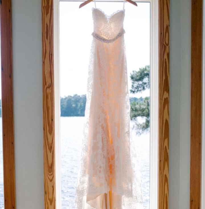 Pro BAM! Yaaaay for wedding pics!!