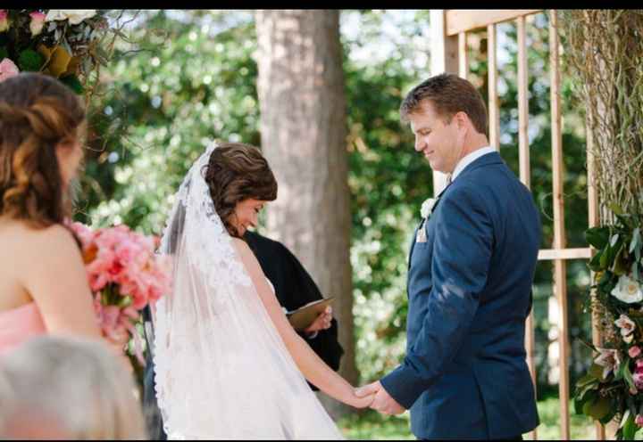 Pro BAM! Yaaaay for wedding pics!!