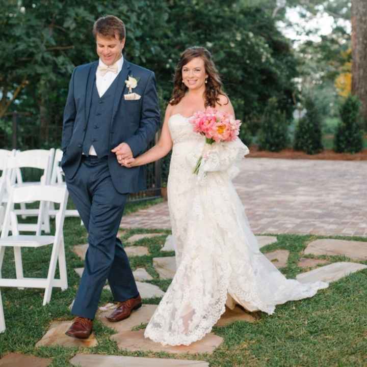 Pro BAM! Yaaaay for wedding pics!!