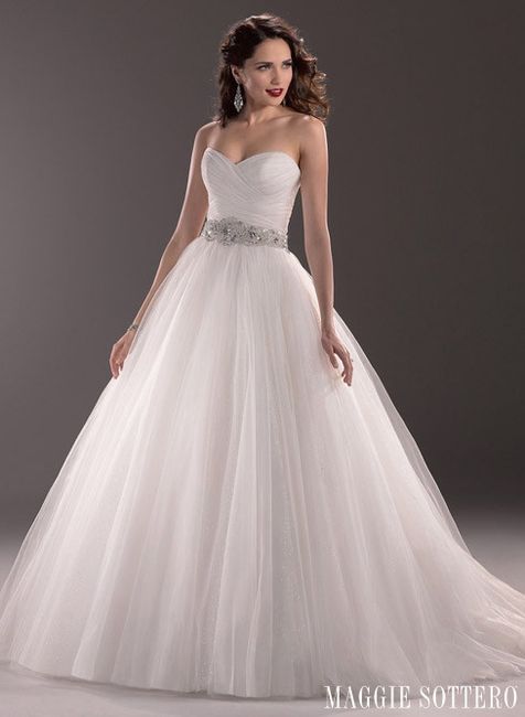 Who doesn't love dress porn !