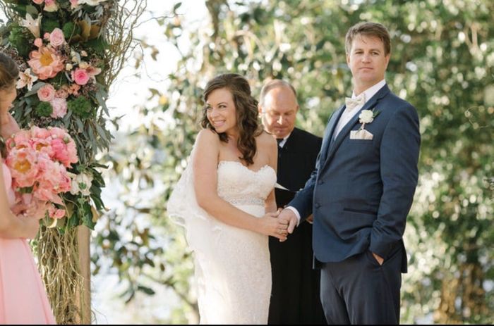 Pro BAM! Yaaaay for wedding pics!!