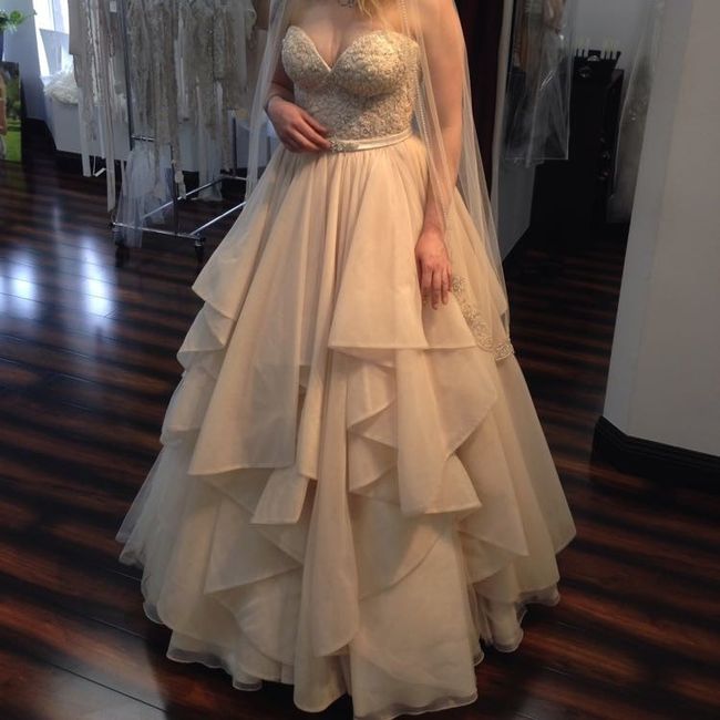 Show me your dresses!!