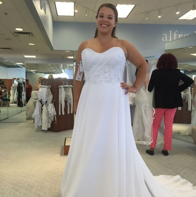 Brides with curves!