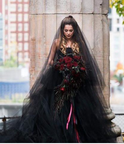 White veil with ivory dress? - 1