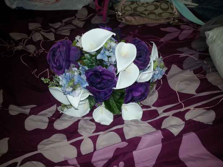 My DIY attepmt for my flowers *pics  *Updated with new pic on plain back round.