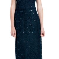 SHOW ME YOUR NAVY BLUE BRIDESMAIDS DRESSES.