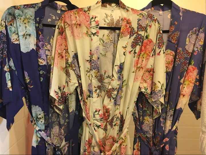 bridesmaid robes?